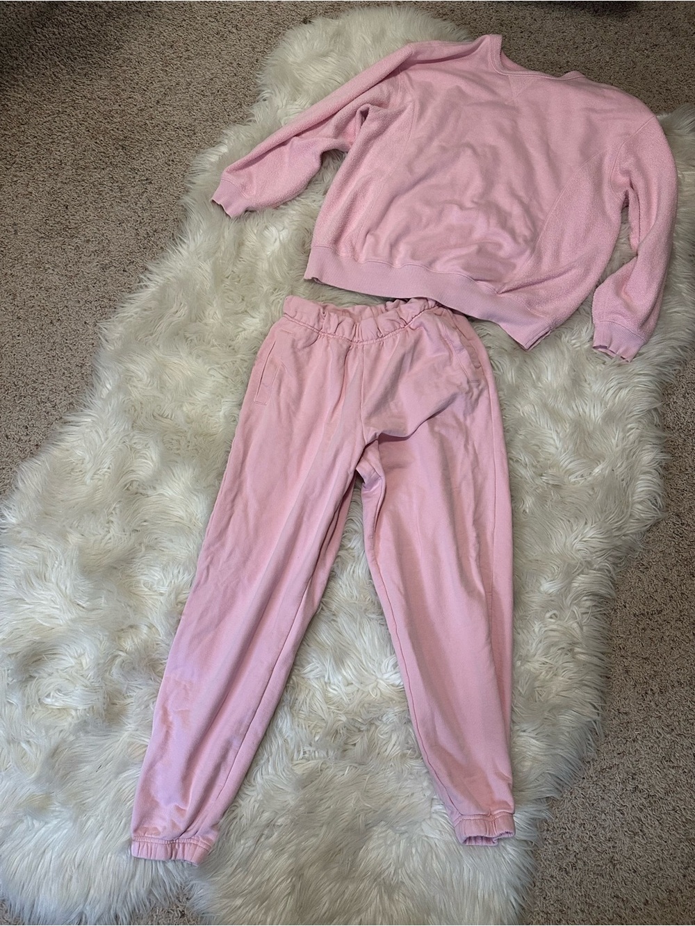aerie Light Pink Crewneck Pullover and matching jogger sweats